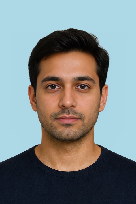 KW Kuwait Passport 4x6 cm (40x60 mm) photo example — 40×60mm blue background, AI-processed result