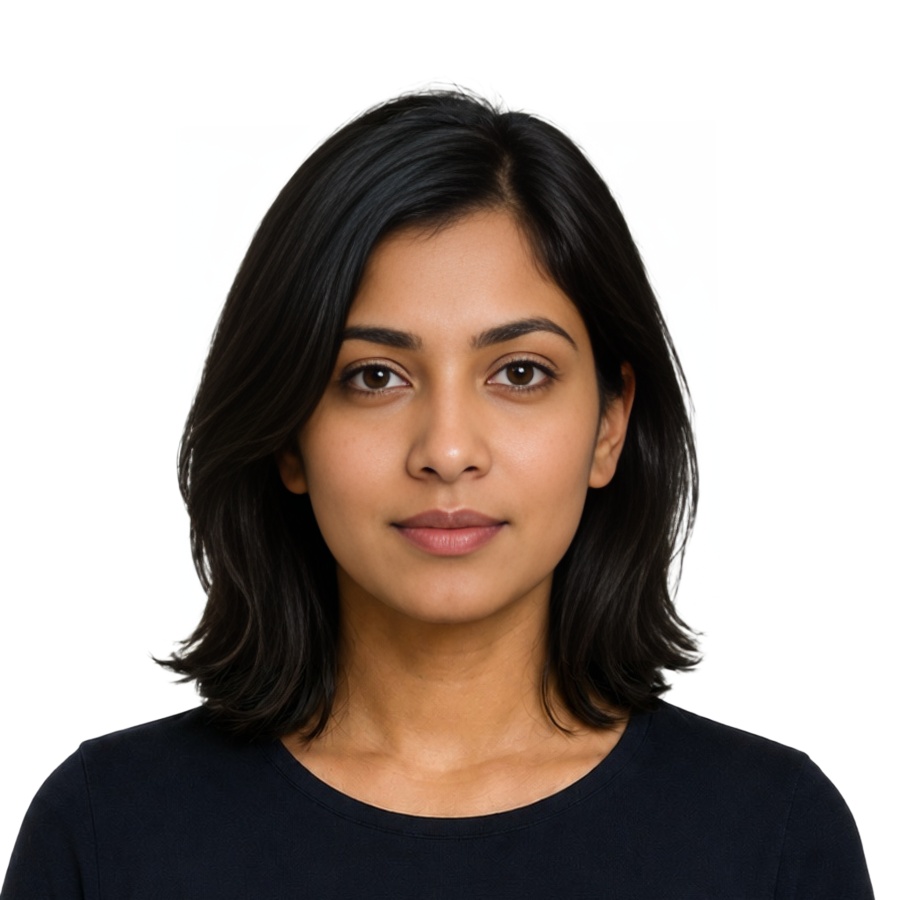 VisaPics passport photo example 829_result.jpg
